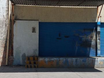 Local comercial con Bodega, Plaza Calziplaza, con estacionamiento, sobre el Blvd Juventino Rosas 410 San Francisco del rincón, Gto