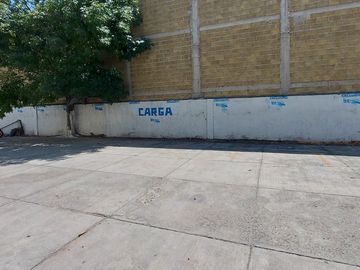 Local comercial con Bodega, Plaza Calziplaza, con estacionamiento, sobre el Blvd Juventino Rosas 410 San Francisco del rincón, Gto