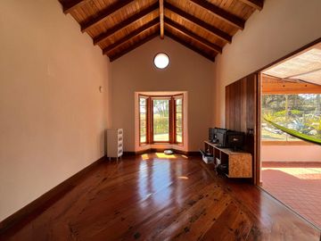 Casa en Arriendo en Viacuarela, Envigado Antioquia
