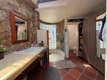 Casa en Arriendo en Viacuarela, Envigado Antioquia