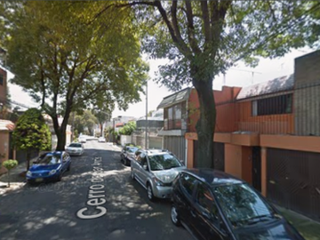CASA AMPLIA DE DOS NIVELES CON 3 RECÁMARAS, CAMPESTRE CHUBURUSCO, COYOACÁN, CIUDAD DE MÉXICO.
