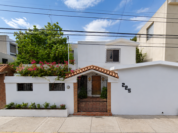 CASA EN VENTA EN SENDERO SAN JERONIMO, MONTERREY, NUEVO LEON