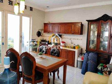 DIJUAL CEPAT RUMAH MASIH BAGUS TERAWAT LEGENDA WISATA CIBUBUR