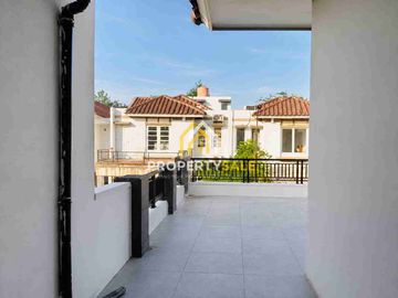 DIJUAL CEPAT RUMAH MASIH BAGUS TERAWAT LEGENDA WISATA CIBUBUR