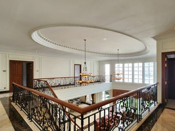 FOR SALE RUMAH 2 LANTAI KLASIK MODERN SIAP HUNI  PONDOK INDAH  JAKARTA SELATAN