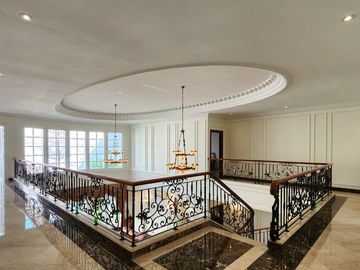 FOR SALE RUMAH 2 LANTAI KLASIK MODERN SIAP HUNI  PONDOK INDAH  JAKARTA SELATAN