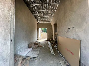 Unit Cepat Habis! Rumah Nyaman di Sleman Barat - Harga 400 Juta-an, Luas Tanah di Atas 100 m²