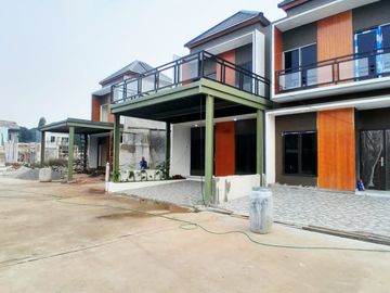 Cuma 900juta an bisa mendapatkan rumah 2lantai semewah ini pinggir jalan raya Jatiwarna