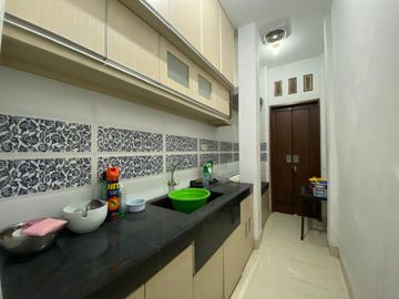 Cinere Megapolitan Rumah 2 Lantai Rapih dan Terawat