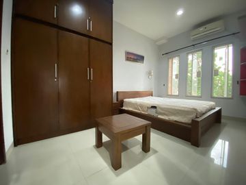 Cinere Megapolitan Rumah 2 Lantai Rapih dan Terawat