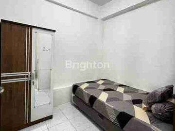 DIJUAL APPARTEMEN CANTIK FULLFURNISH 2 BR LOKASI GREEN VALEY DAERAH TENGAH KOTA HARGA NEGO