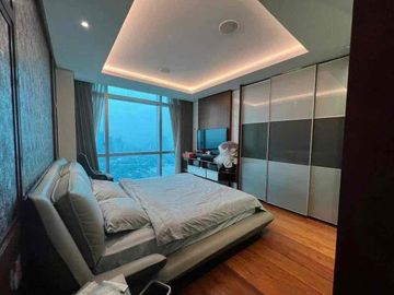 For Sale : 3 Bedroom Penthouse in BGC Taguig - 8 Forbes Town Residences