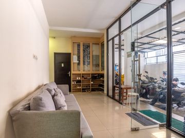 Sewa Kost AbdiHome Kost Binus Abdi Syahdan Residence Tipe Jendela Dekat Palmerah dan Kebon Jeruk
