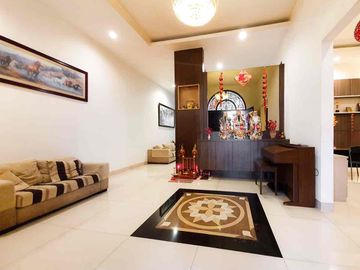 dijual villa jl kunyit medan