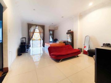 dijual villa jl kunyit medan