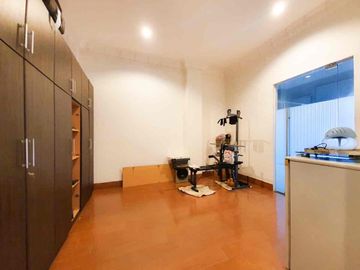 dijual villa jl kunyit medan