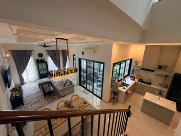 Rumah Aesthetic 2 LT Full-Furnished Akses Strategis di Cluster, Bekasi - HGB