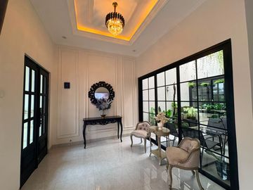 Rumah Aesthetic 2 LT Full-Furnished Akses Strategis di Cluster, Bekasi - HGB
