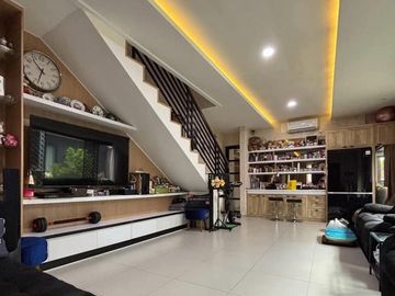 Dijual Rumah di Veteran Jakarta Selatan