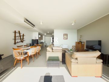 2-Bedroom Condo for Long-Term Rent at Zire Wongamat | Beachfront Living in North Pattaya