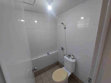 Jual 2 Bed Kosongan Tower Alamanda Di Atas mall Apartemen Bassura City
