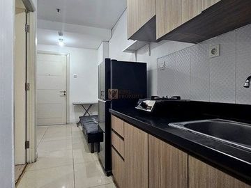 Sewa Apartemen 1BR Madison Park Semi Furnished, Homey & Siap Huni Dekat Central Park, Universitas Binus, Trisakti