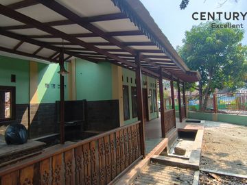 DIJUAL RUMAH COCOK UNTUK USAHA DIKAWASAN PREMIUM JAKARTA TIMUR