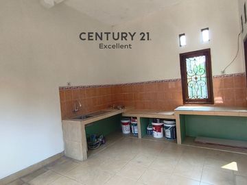 DIJUAL RUMAH COCOK UNTUK USAHA DIKAWASAN PREMIUM JAKARTA TIMUR