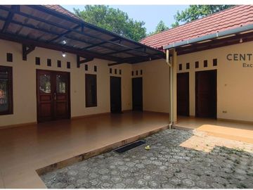 DIJUAL RUMAH COCOK UNTUK USAHA DIKAWASAN PREMIUM JAKARTA TIMUR