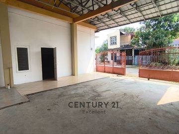 DIJUAL RUMAH COCOK UNTUK USAHA DIKAWASAN PREMIUM JAKARTA TIMUR