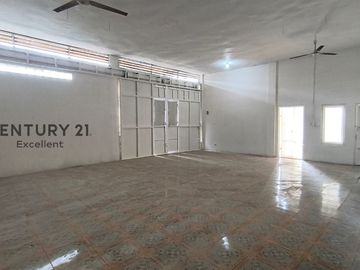 DIJUAL RUMAH COCOK UNTUK USAHA DIKAWASAN PREMIUM JAKARTA TIMUR
