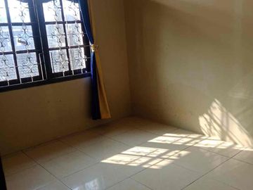 Disewakan Rumah 2Lantai di Taman Galaxy Bekasi Selatan