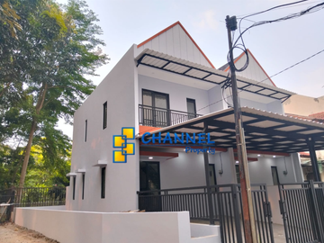 Jual Rumah Bagus 2 Lantai SHM di Gading Serpong Tangerang, St
