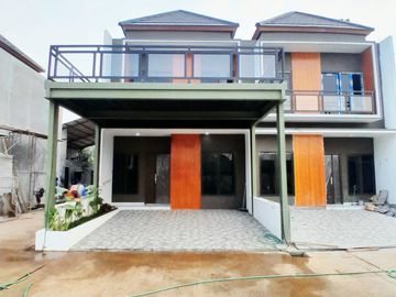 Rumah cluster mewah super murah cuma 900juta an lokasi strategis dekat pintu Tol Jatiwarna