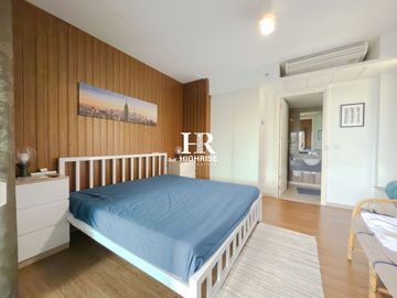 2-Bedroom Condo with Sea View for Long-Term Rent at Zire Wongamat, North Pattaya