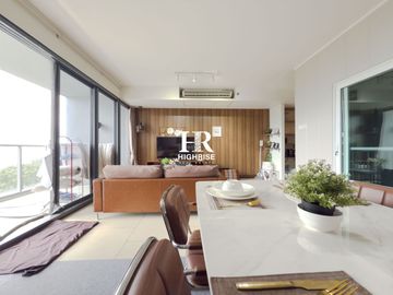 2-Bedroom Condo with Sea View for Long-Term Rent at Zire Wongamat, North Pattaya