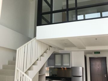 Disewakan Soho 2 Lantai Neo Soho Luas 96M² Semi Furnished, Lokasi Strategis Dekat dengan Mall Central Park