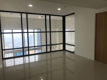 Disewakan Soho 2 Lantai Neo Soho Luas 96M² Semi Furnished, Lokasi Strategis Dekat dengan Mall Central Park