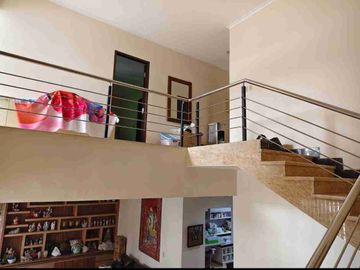 Dijual rumah mewah di cluster asia tropis harapan indah bekasi