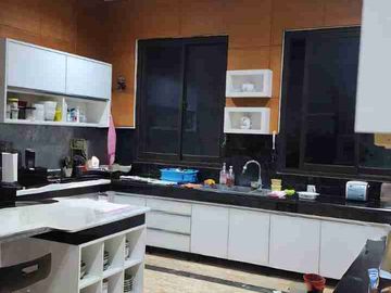 Dijual rumah mewah di cluster asia tropis harapan indah bekasi