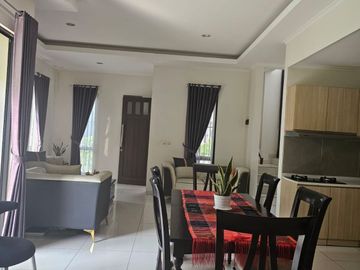 Di Jual Cepat BU Rumah 2 Lantai Bagus Siap Huni Sutera Feronia, Alam Sutera Tangerang Selatan