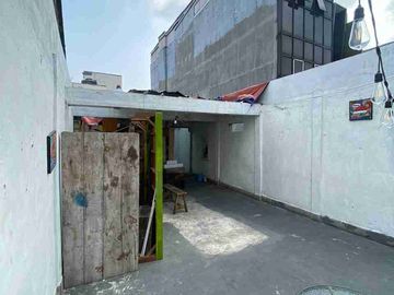 DIJUAL – Bangunan 3 Lantai Pinggir Jalan Utama Dekat Hub Transportasi 🏢🚆✨