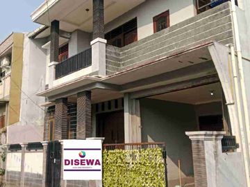 🏡 DISEWAKAN RUMAH NYAMAN & STRATEGIS – TAMAN GALAXY BEKASI 🏡