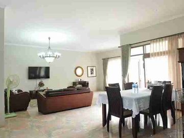 Dijual Rumah Furnish Mewah ada Kolam Renang di Dago Permai Bandung