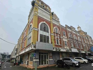 Di sewa ruko thematik hook gading Serpong Tangerang