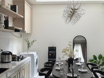 Rumah 2 Lantai Siap Huni Dalam Perumahan ( Fully Furnished )
