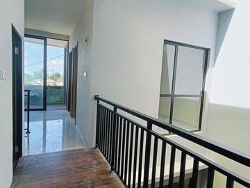 Dijual Murah Rumah Meta harmony living bengkong