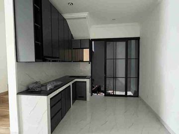 Rumah mewah klasik modern di Lebak Bulus Jaksel