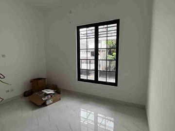 Rumah mewah klasik modern di Lebak Bulus Jaksel
