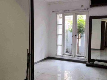 Rumah Siap Huni Komplek Pondok Kelapa Duren Sawit, Jakarta Timur
